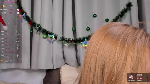 Snapshot of nicole_grifin chatting on January 2025 09:35:02 PM Nicole Grifin online show from January 2025 09:35:02 PM