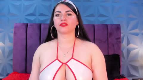 Snapshot of nicole_jonss chatting on October 2025 03:10:02 AM Nicole online show from October 2025 03:10:02 AM