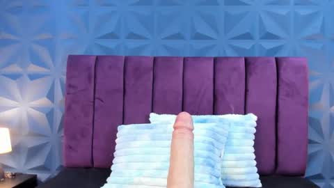 Snapshot of nicole_jonss chatting on November 2025 03:28:01 AM Nicole online show from November 2025 03:28:01 AM