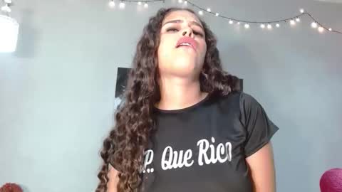 nicole_mayer01 online show from September 2025 11:33:01 AM