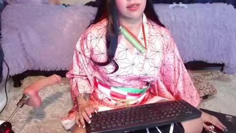 Snapshot of nicole_smithhh chatting on April 2026 03:37:02 PM Anna Nicole online show from April 2026 03:37:02 PM