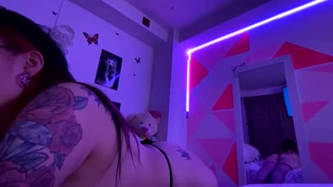 Snapshot of nicole_wc chatting on June 2026 05:31:02 AM Nicole online show from June 2026 05:31:02 AM