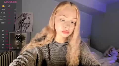 Mary online show from February 2025 11:30:02 PM