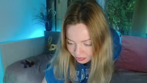 Snapshot of nicolelinharts chatting on February 2025 02:58:02 PM   Birthday  online show from February 2025 02:58:02 PM