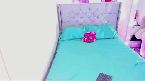 nicoleparker10 online show from December 2024 05:38:01 AM