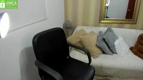Snapshot of nicolettcolin chatting on September 2025 06:24:02 PM Nicolettcolin online show from September 2025 06:24:02 PM