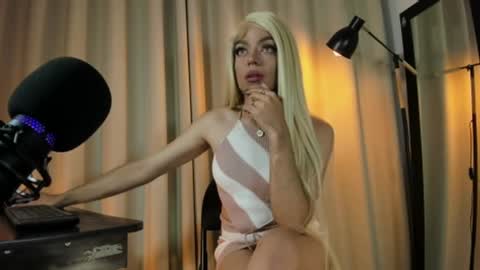 Nicol  online show from February 2025 07:39:02 AM