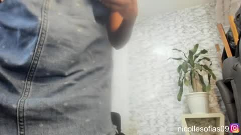 nicolle4 online show from April 2026 12:43:02 AM