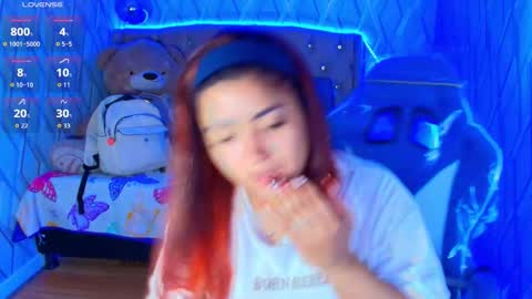 Nicolle Miley online show from November 2025 12:54:02 AM