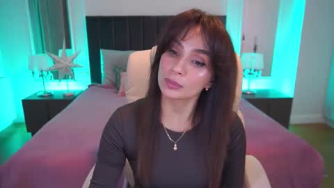 Nicole online show from February 2026 06:57:02 AM