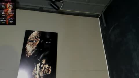 Nicol online show from April 2026 08:11:02 PM