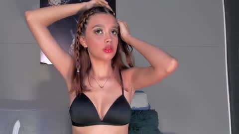 Snapshot of nicolvibes_212 chatting on July 2026 09:32:02 PM Nicol online show from July 2026 09:32:02 PM