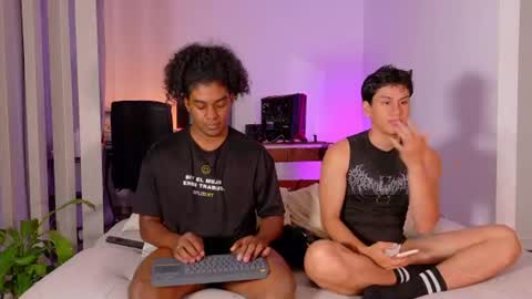 Snapshot of nicoymark1 chatting on July 2026 10:33:02 AM Nico y Mark online show from July 2026 10:33:02 AM