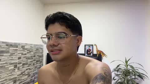 Snapshot of nicvelez22 chatting on March 2026 12:36:01 AM nicvelez22 online show from March 2026 12:36:01 AM