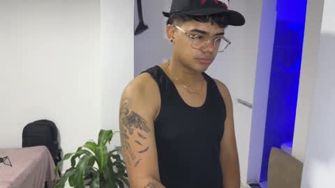 Snapshot of nicvelez22 chatting on April 2026 05:34:01 AM nicvelez22 online show from April 2026 05:34:01 AM