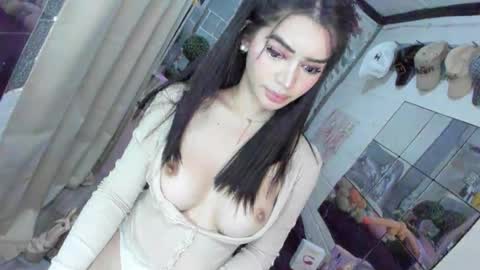 Snapshot of nielly28 chatting on January 2025 02:57:01 AM JIAN online show from January 2025 02:57:01 AM