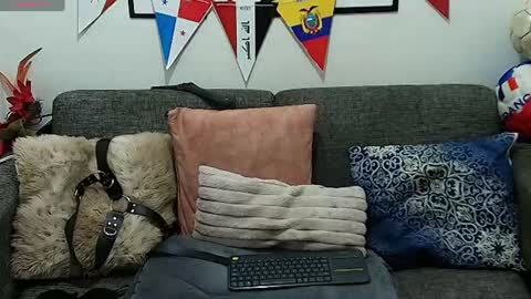 Snapshot of nigan_duquette chatting on July 2026 03:31:02 AM Nigan online show from July 2026 03:31:02 AM