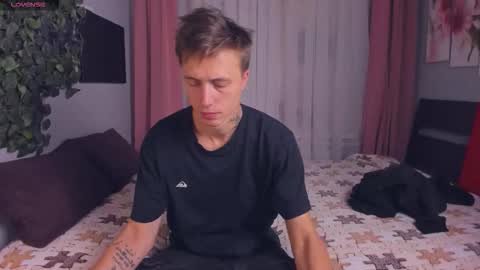 Snapshot of nigelstrikers chatting on September 2025 04:40:02 AM nigelstrikers online show from September 2025 04:40:02 AM