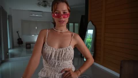 Snapshot of night_jelly chatting on June 2026 11:14:01 AM Aurora online show from June 2026 11:14:01 AM