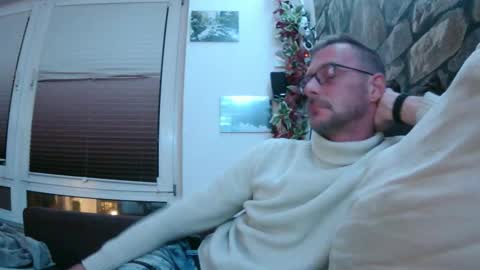 Snapshot of nighthawk28 chatting on December 2025 05:50:01 PM MikeVanDyck online show from December 2025 05:50:01 PM