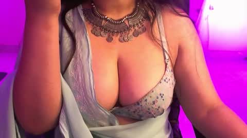 nightqueen107446 online show from October 2025 02:09:01 AM