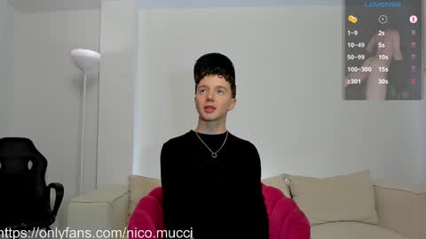 Nicolas Mucci online show from March 2025 08:33:02 AM