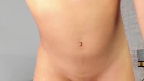 Niicole online show from September 2025 08:03:01 PM