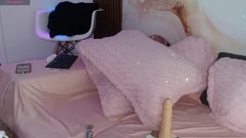 NIKA online show from June 2026 11:31:01 AM
