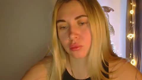 Snapshot of nika_flame chatting on January 2026 02:22:01 PM Nika online show from January 2026 02:22:01 PM