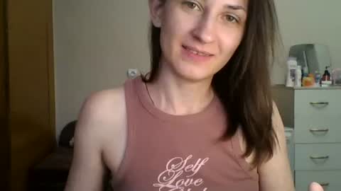 Snapshot of nika_smily chatting on June 2026 02:33:01 PM nika_smily online show from June 2026 02:33:01 PM
