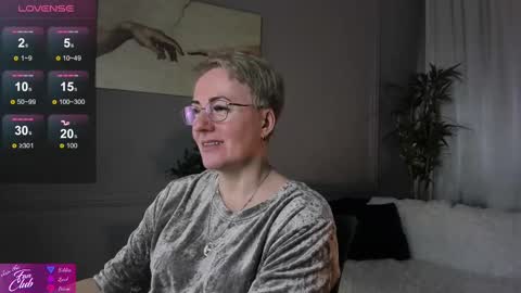 Nika online show from February 2025 08:43:02 AM