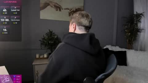 Nika online show from March 2025 05:09:01 AM