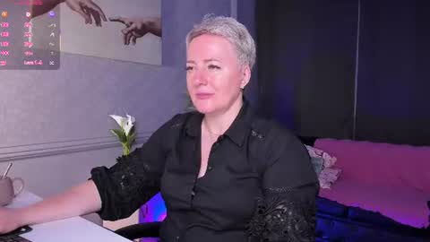 Snapshot of nika_smit chatting on June 2026 07:13:01 AM Nika online show from June 2026 07:13:01 AM