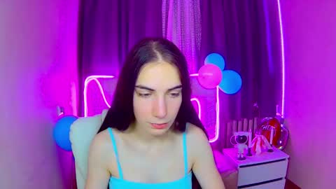 nikastarkk online show from October 2025 08:01:01 AM