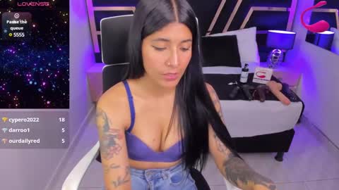 Niki online show from February 2025 05:23:02 PM