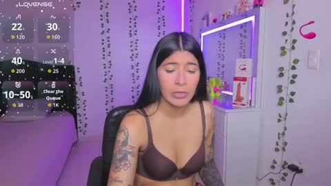 Niki online show from April 2026 03:44:01 PM