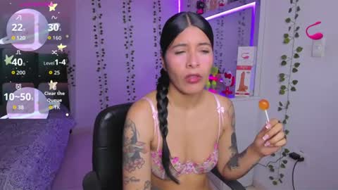 Snapshot of nikibryce_ chatting on June 2026 01:21:01 AM Niki online show from June 2026 01:21:01 AM