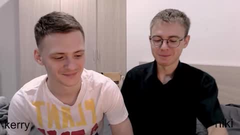 Snapshot of nikikerry_cum_ chatting on October 2025 09:00:02 AM nikikerry_cum_ online show from October 2025 09:00:02 AM