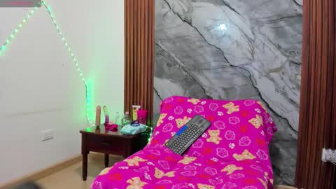 Snapshot of nikitaa20 chatting on February 2026 10:00:01 AM nikita online show from February 2026 10:00:01 AM