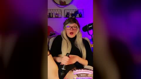 Kitty Chatte online show from April 2026 12:55:01 PM