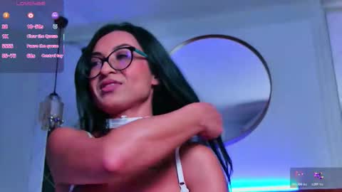 Nikki online show from November 2025 04:22:02 AM