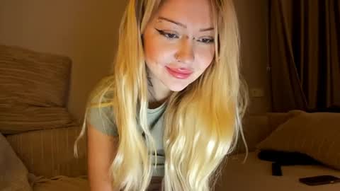 Snapshot of nikki_whatever chatting on December 2024 07:37:02 PM nicolette online show from December 2024 07:37:02 PM