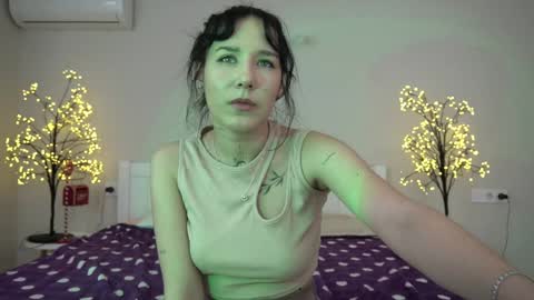 Snapshot of nikkigoldx chatting on February 2025 01:54:02 PM Nikki online show from February 2025 01:54:02 PM