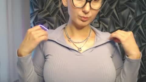 Snapshot of nikkikiss___ chatting on June 2026 02:14:02 AM nikkikiss___ online show from June 2026 02:14:02 AM