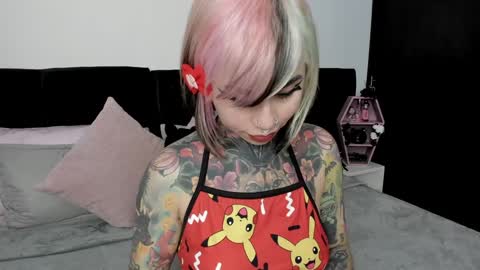 Nikki Ramone   online show from January 2025 05:56:01 PM