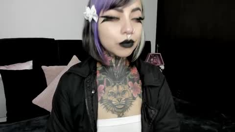 Nikki Ramone   online show from March 2025 08:35:01 AM