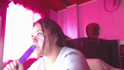 Snapshot of nikkirous_ chatting on June 2026 05:08:01 PM Nikkirous online show from June 2026 05:08:01 PM