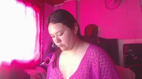 Snapshot of nikkirous_ chatting on July 2026 02:40:02 PM Nikkirous online show from July 2026 02:40:02 PM