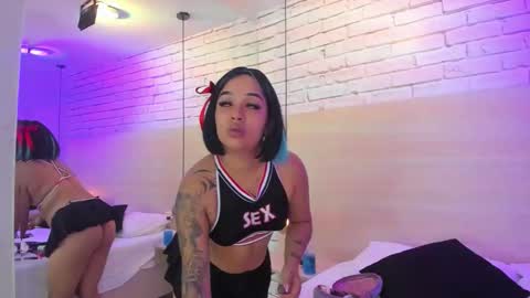 Snapshot of nikkydean chatting on September 2025 03:17:02 AM Nikky Dean online show from September 2025 03:17:02 AM