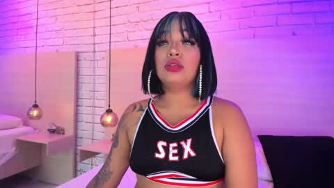 Snapshot of nikkydean chatting on September 2025 04:16:02 AM Nikky Dean online show from September 2025 04:16:02 AM